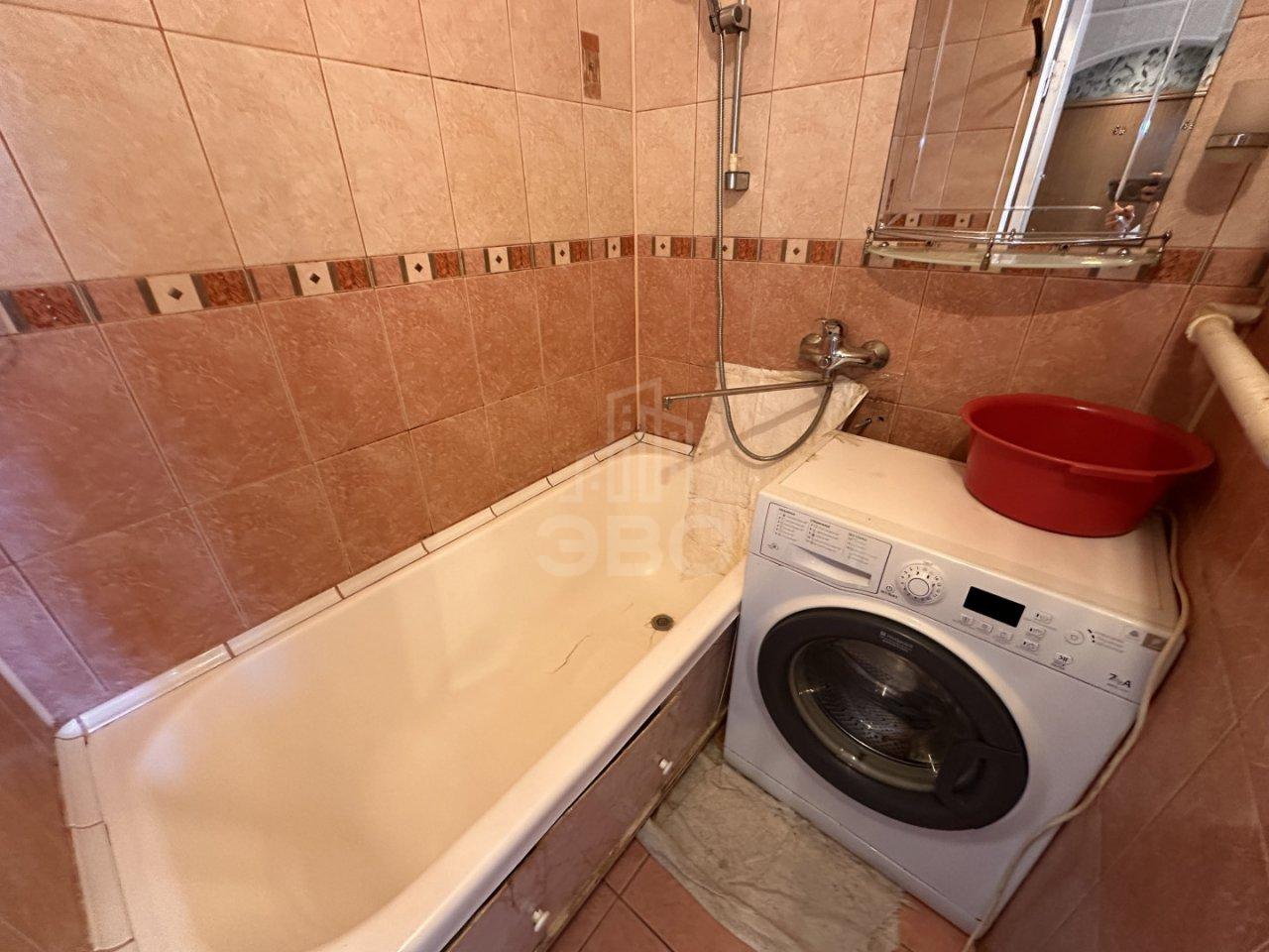 двухкомнатная квартира в Санкт-Петербурге по адресу: Купчинская ул., 8, к 1