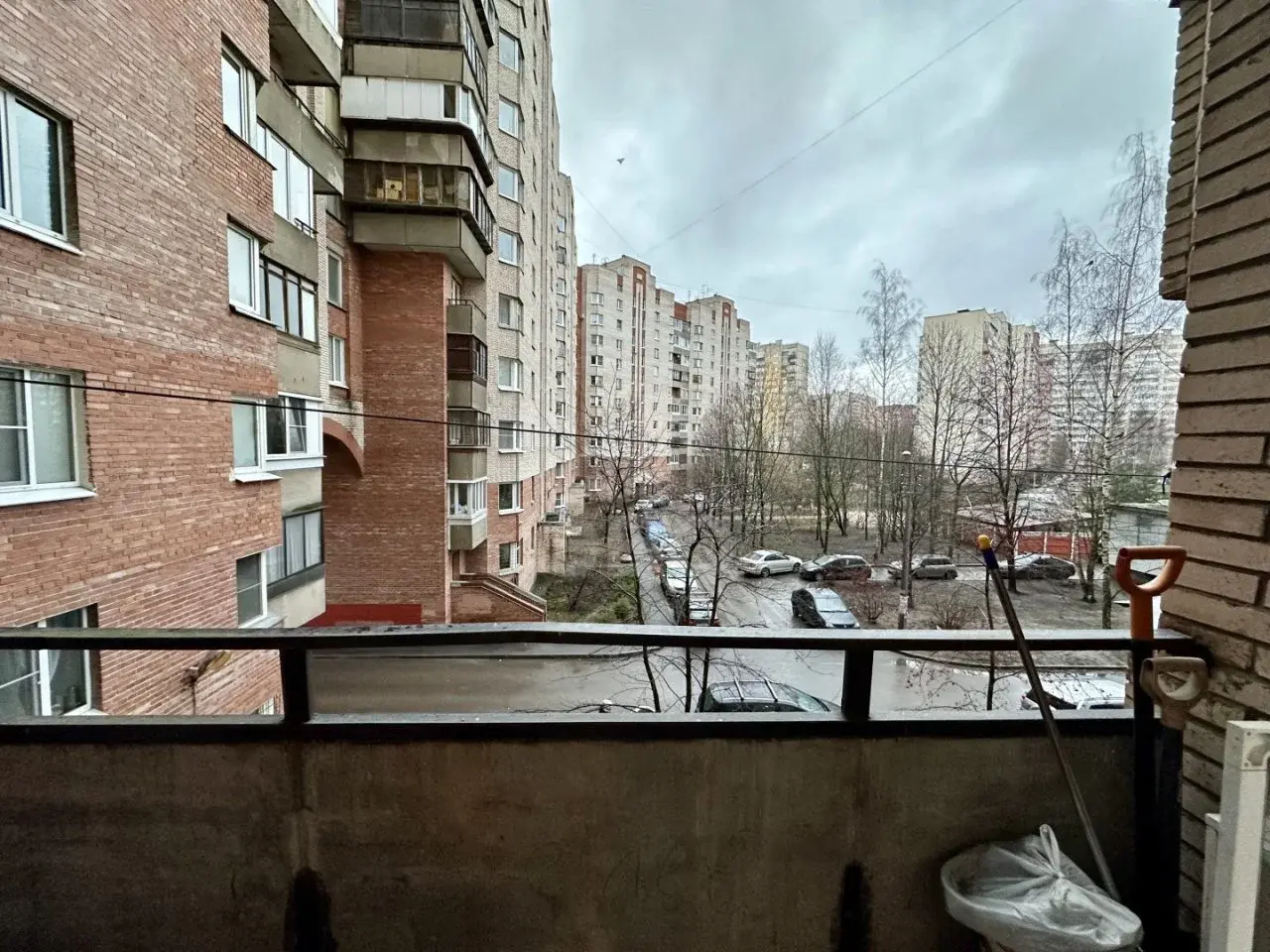 трехкомнатная квартира в Санкт-Петербурге по адресу: Брестский б-р., 11/36, литера А