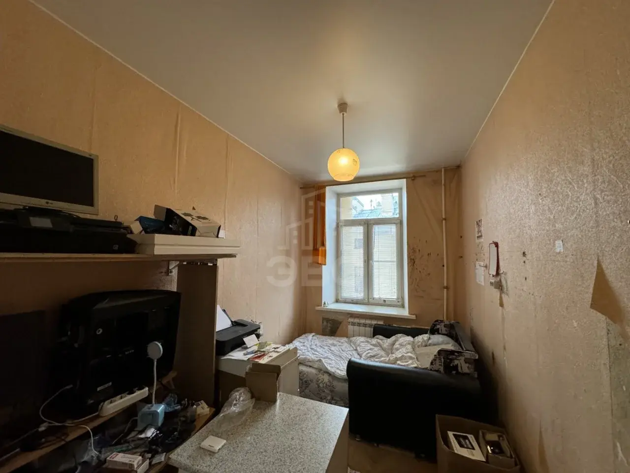 трехкомнатная квартира в Санкт-Петербурге по адресу: Таврическая ул., 31, литера Б