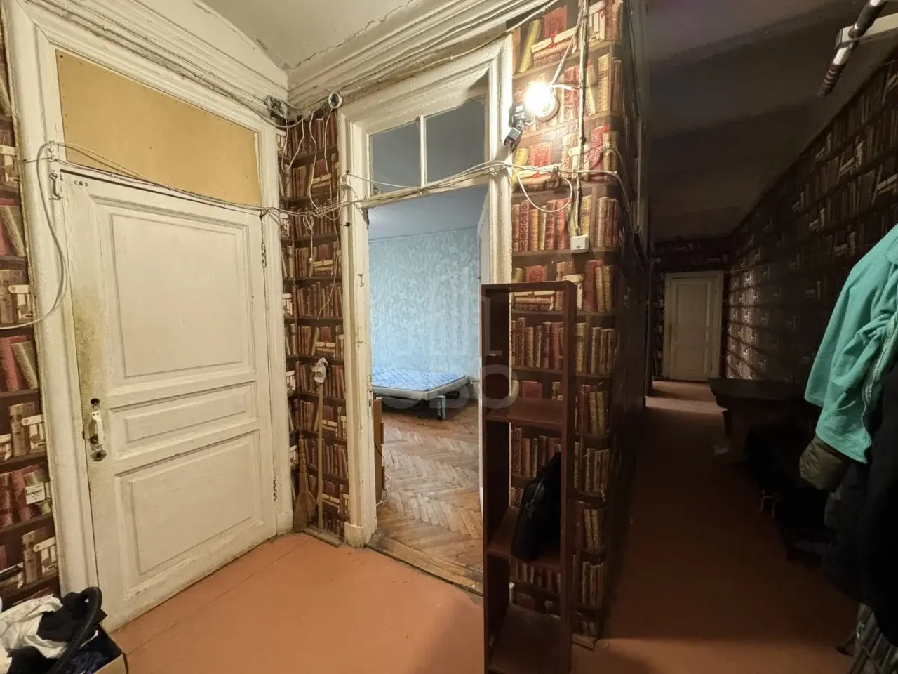 трехкомнатная квартира в Санкт-Петербурге по адресу: Таврическая ул., 31, литера Б