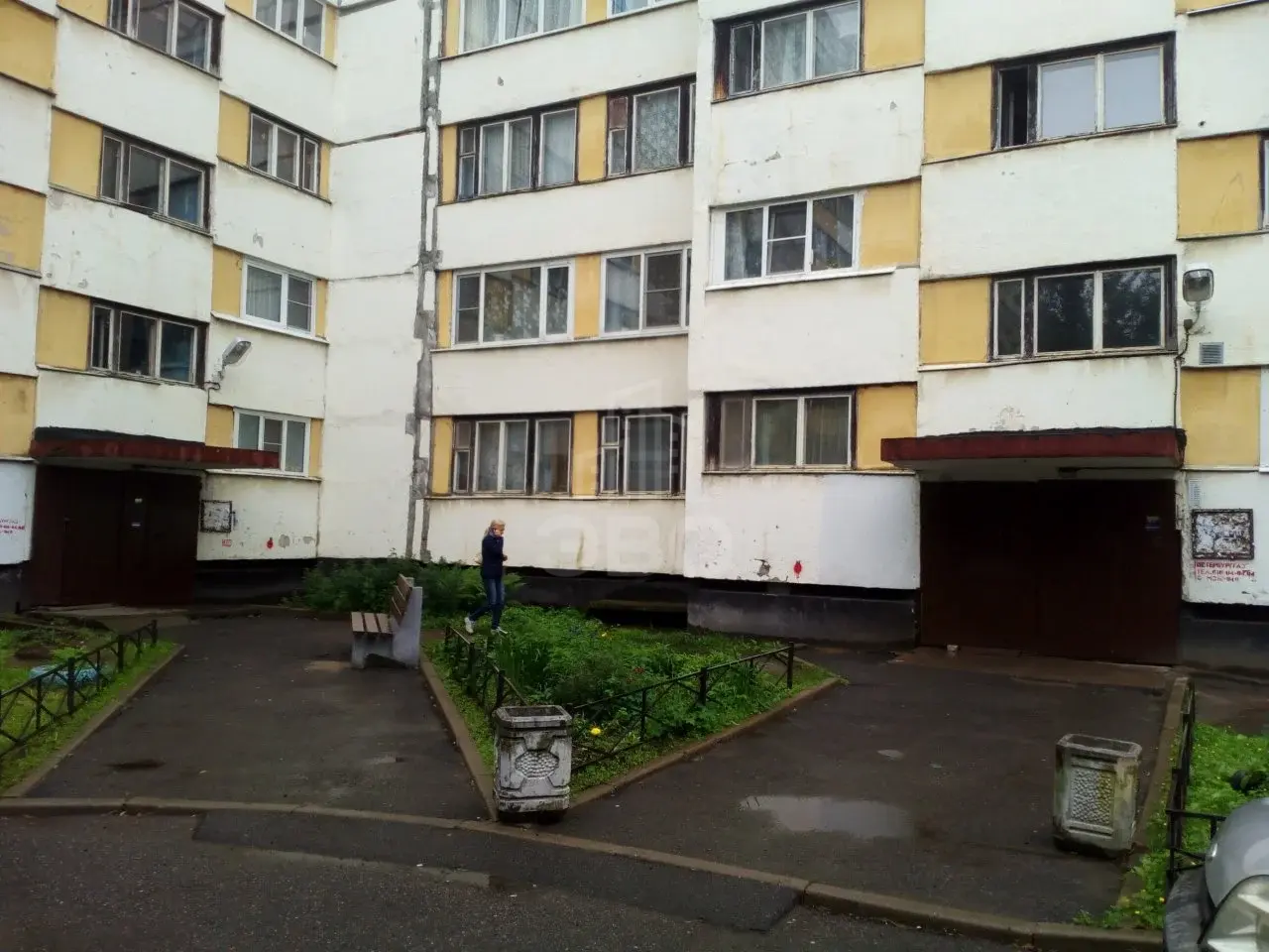 трехкомнатная квартира в Санкт-Петербурге по адресу: Летчика Пилютова ул., 23