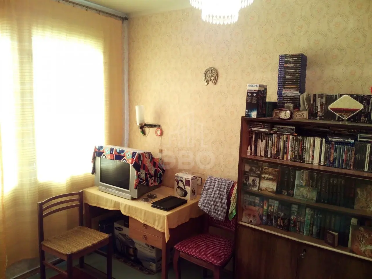 трехкомнатная квартира в Санкт-Петербурге по адресу: Летчика Пилютова ул., 23
