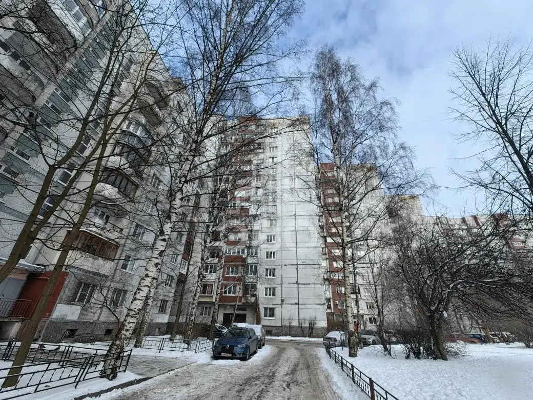 трехкомнатная квартира в Санкт-Петербурге по адресу: Кораблестроителей ул., 37, литера В