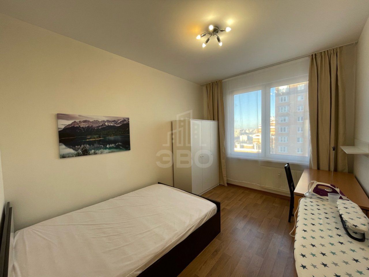 четырехкомнатная квартира в Санкт-Петербурге по адресу: Кушелевская дорога., 5, к 8