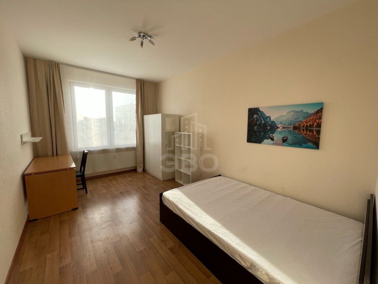 четырехкомнатная квартира в Санкт-Петербурге по адресу: Кушелевская дорога., 5, к 8