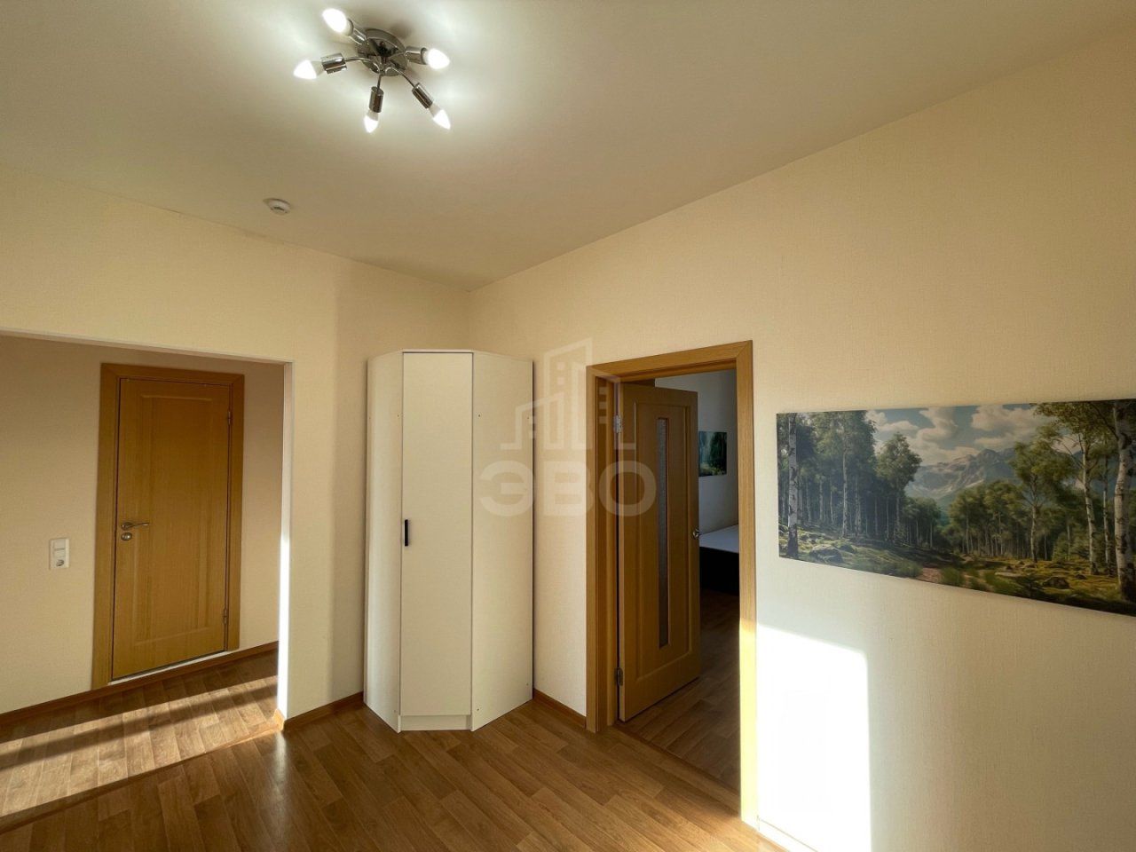 четырехкомнатная квартира в Санкт-Петербурге по адресу: Кушелевская дорога., 5, к 8