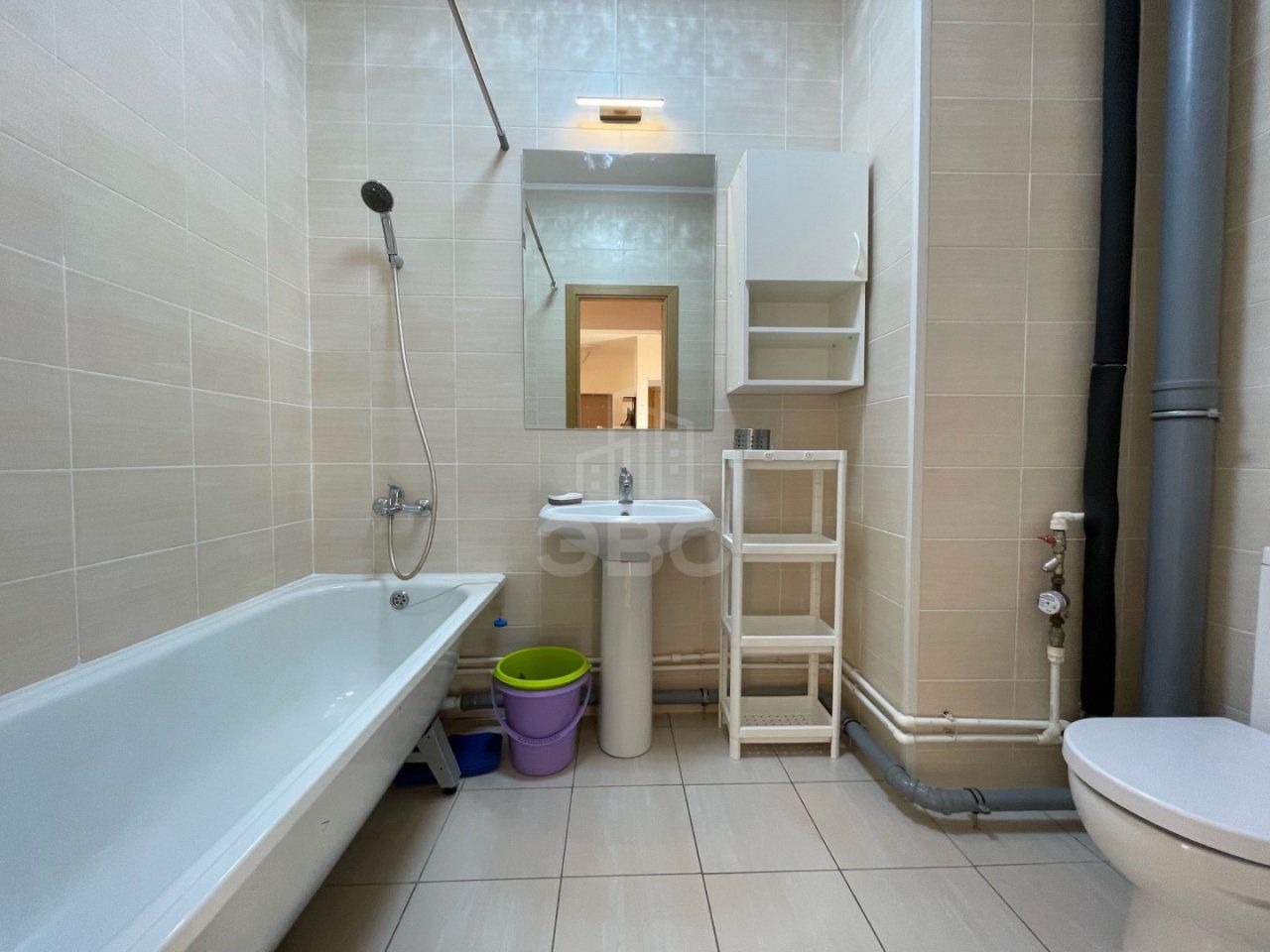 четырехкомнатная квартира в Санкт-Петербурге по адресу: Кушелевская дорога., 5, к 8