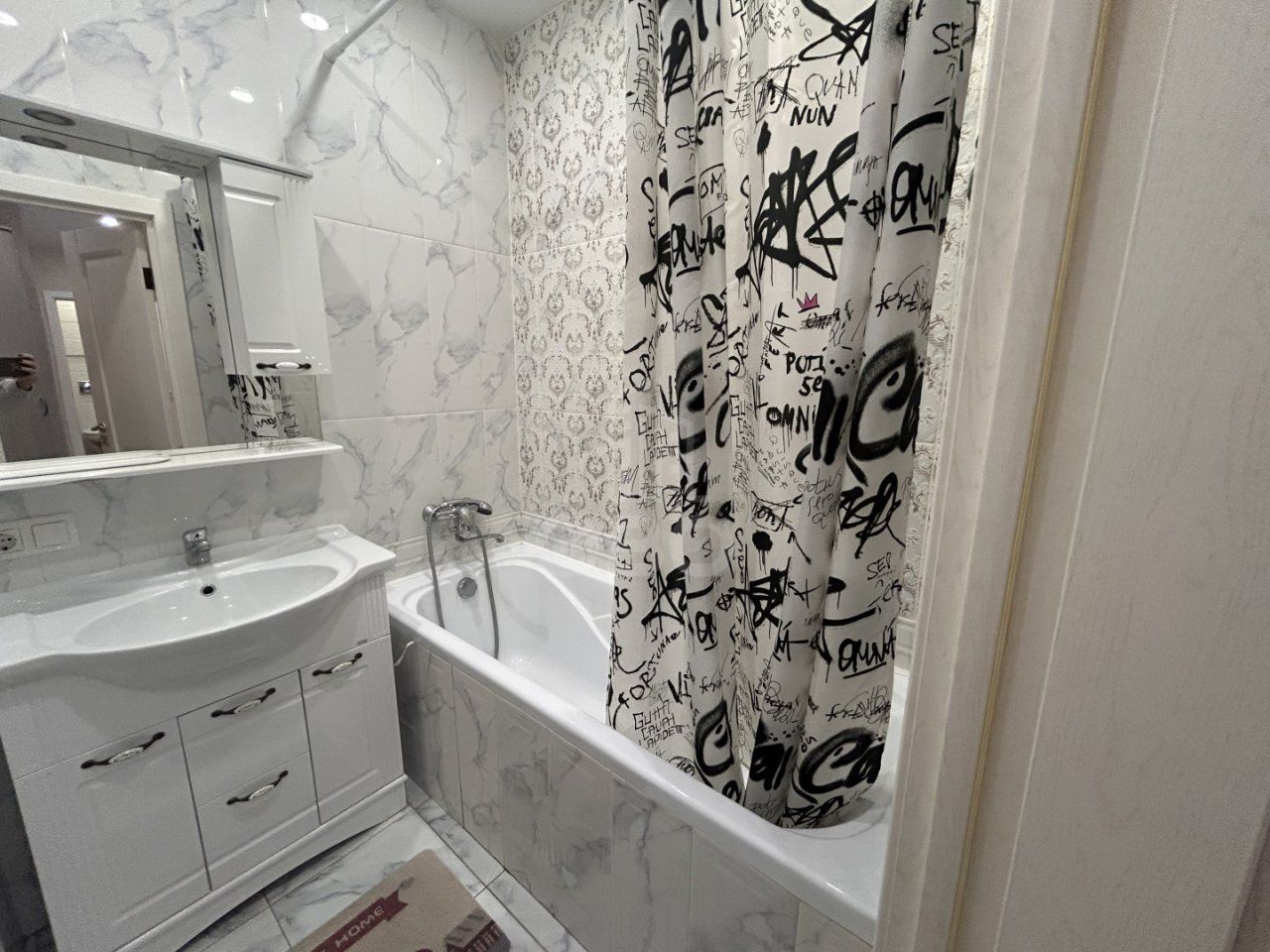 двухкомнатная квартира в Ленинградская область по адресу: Пражская ул., 12