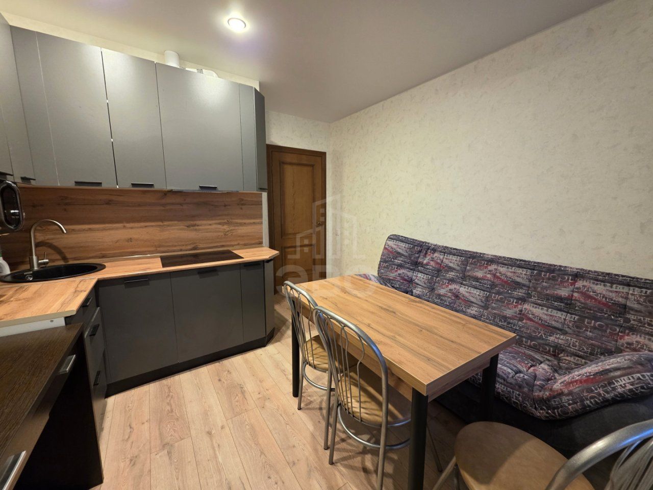 однокомнатная квартира в Ленинградская область по адресу: Авиаторов Балтики проспект, 29, к 2