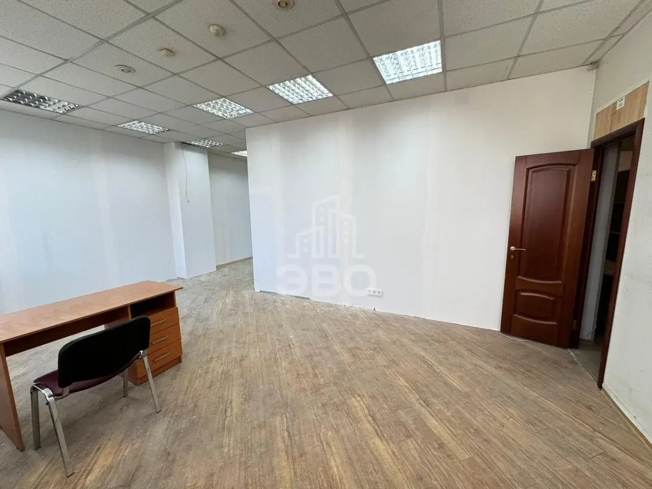 коммерция в Санкт-Петербурге по адресу: Стачек проспект, 27