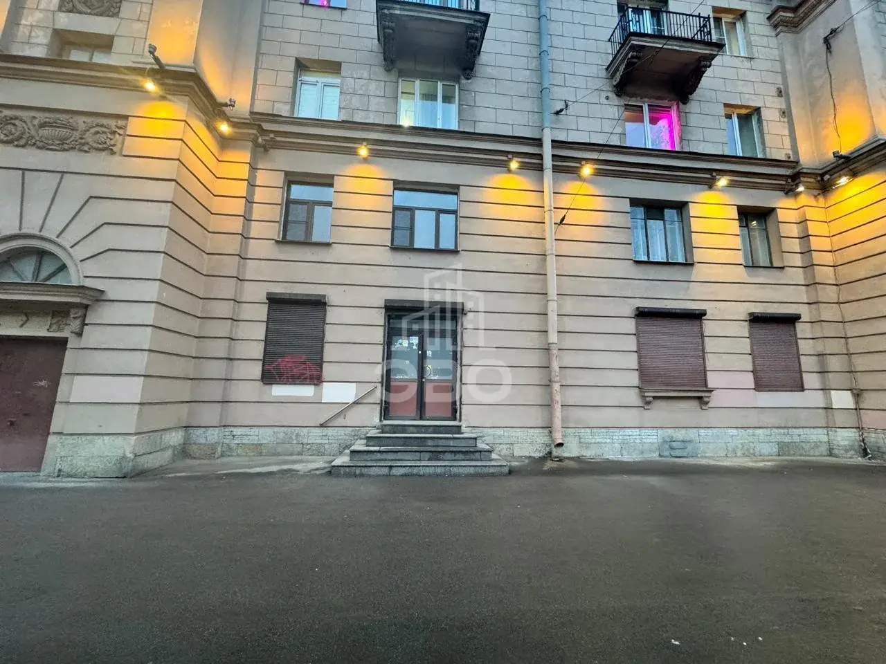 коммерция в Санкт-Петербурге по адресу: Стачек проспект, 27