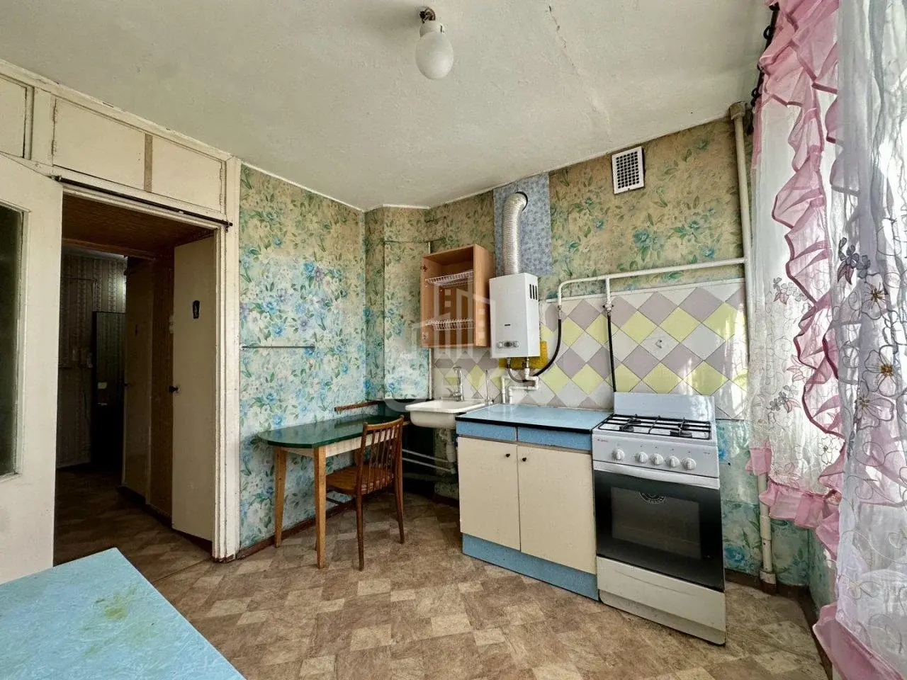 двухкомнатная квартира в Санкт-Петербурге по адресу: Хохлова ул., 6