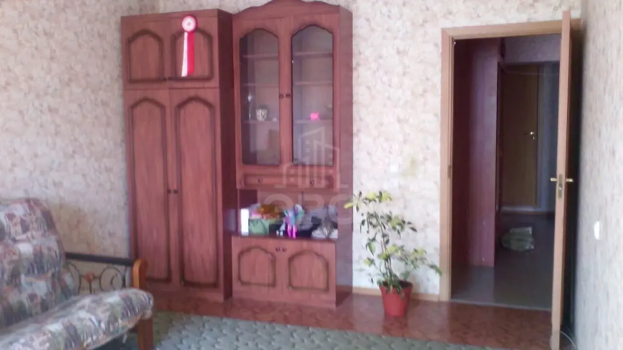 трехкомнатная квартира в Санкт-Петербурге по адресу: Юкковское  ш., 6, к.4