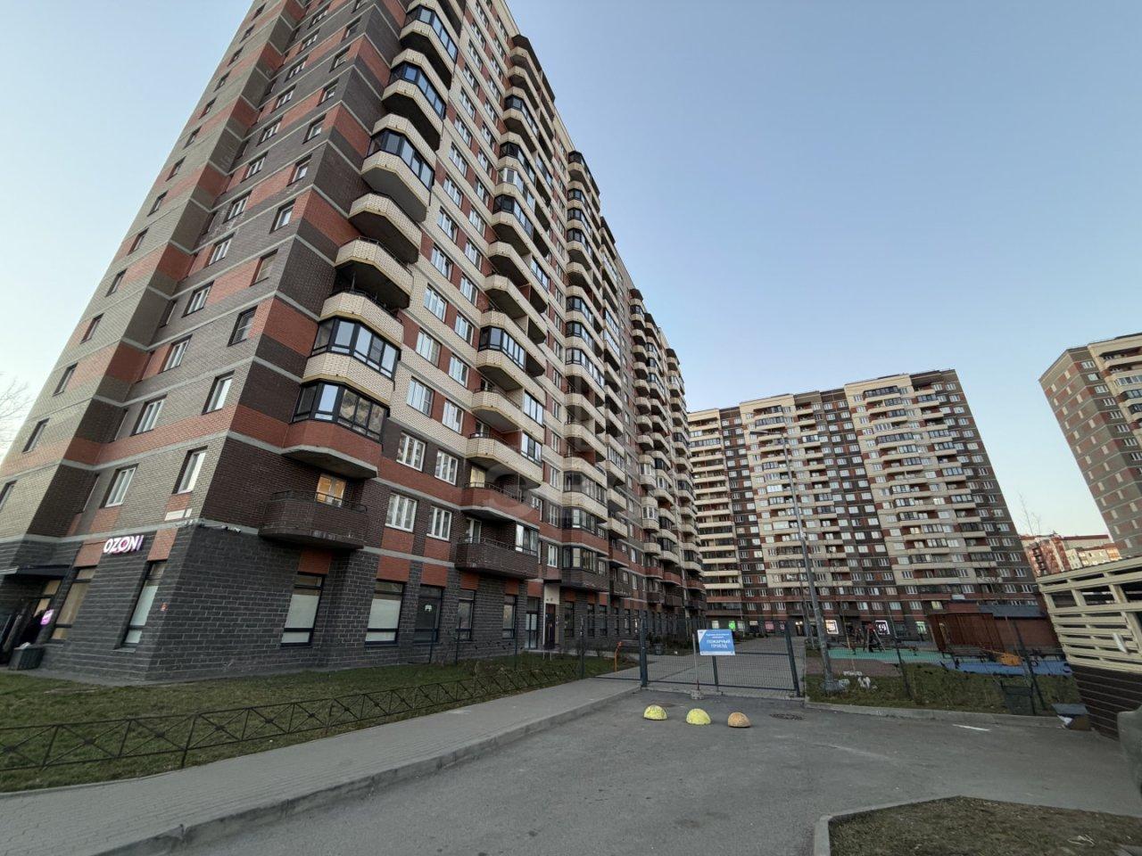 однокомнатная квартира в Ленинградской области по адресу: Шоссе в Лаврики ул., 72, к 2