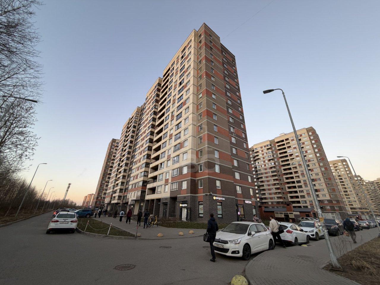 однокомнатная квартира в Ленинградской области по адресу: Шоссе в Лаврики ул., 72, к 2