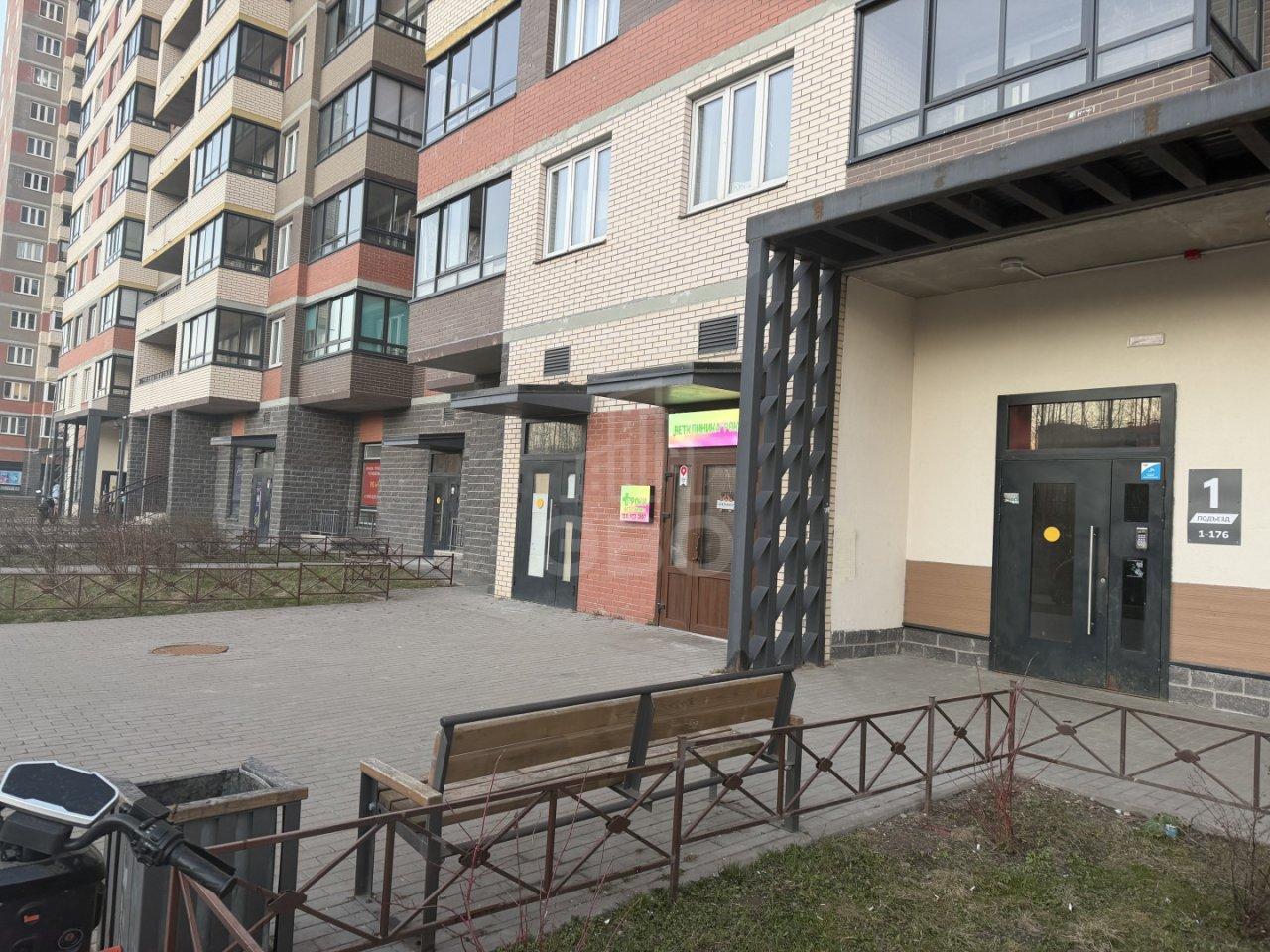 однокомнатная квартира в Ленинградской области по адресу: Шоссе в Лаврики ул., 72, к 2