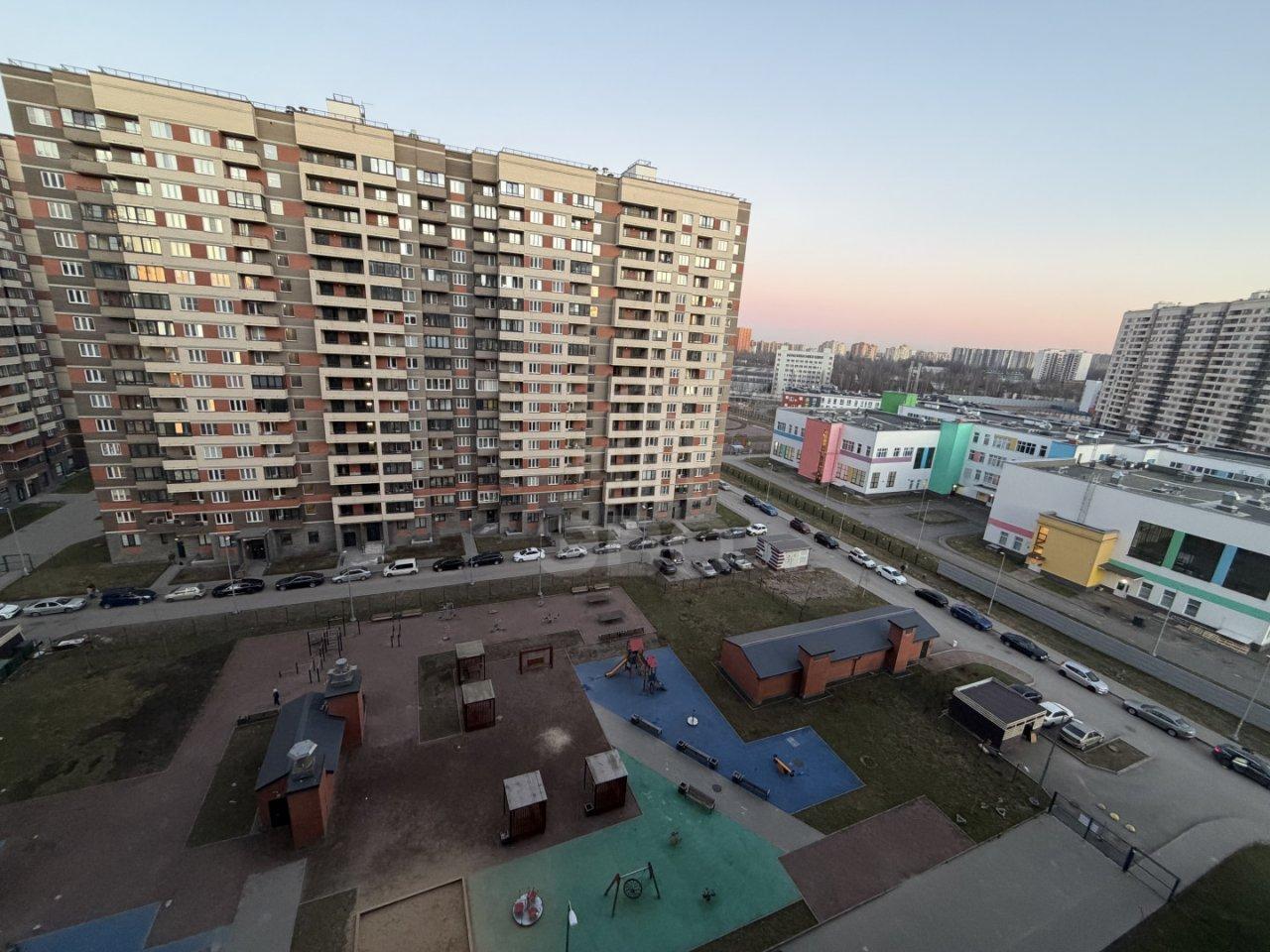 однокомнатная квартира в Ленинградской области по адресу: Шоссе в Лаврики ул., 72, к 2