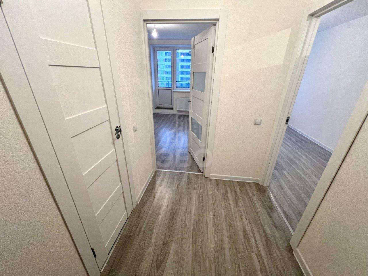 однокомнатная квартира в Ленинградской области по адресу: Шоссе в Лаврики ул., 72, к 2