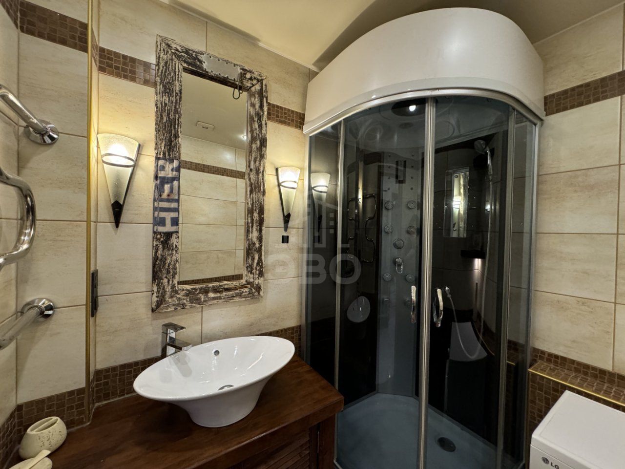 однокомнатная квартира в Санкт-Петербург по адресу: Адмирала Коновалова ул., 2-4