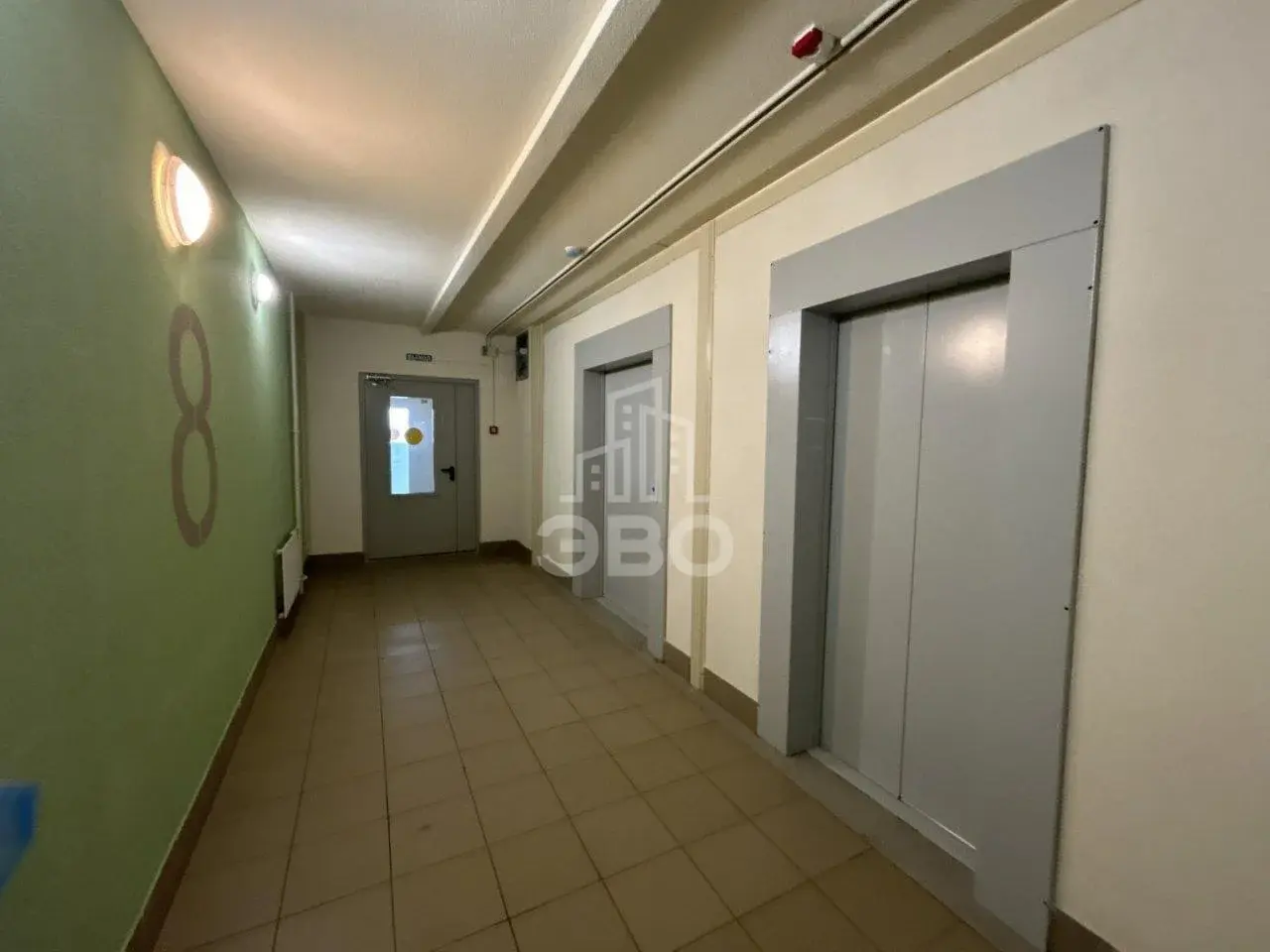 многокомнатная квартира в Санкт-Петербурге по адресу: Тихоокеанская ул., 18, к 2, строение 1