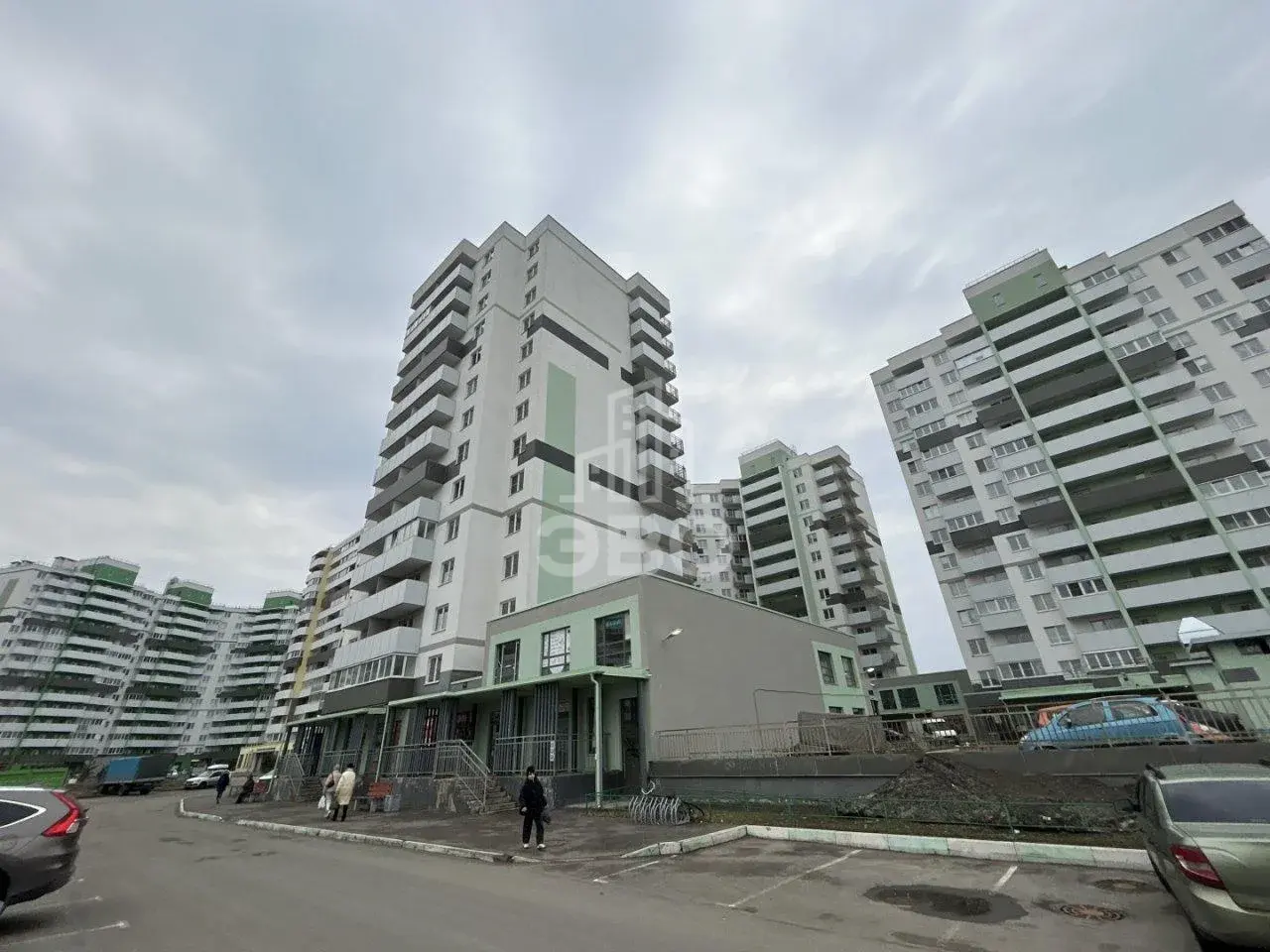 многокомнатная квартира в Санкт-Петербурге по адресу: Тихоокеанская ул., 18, к 2, строение 1