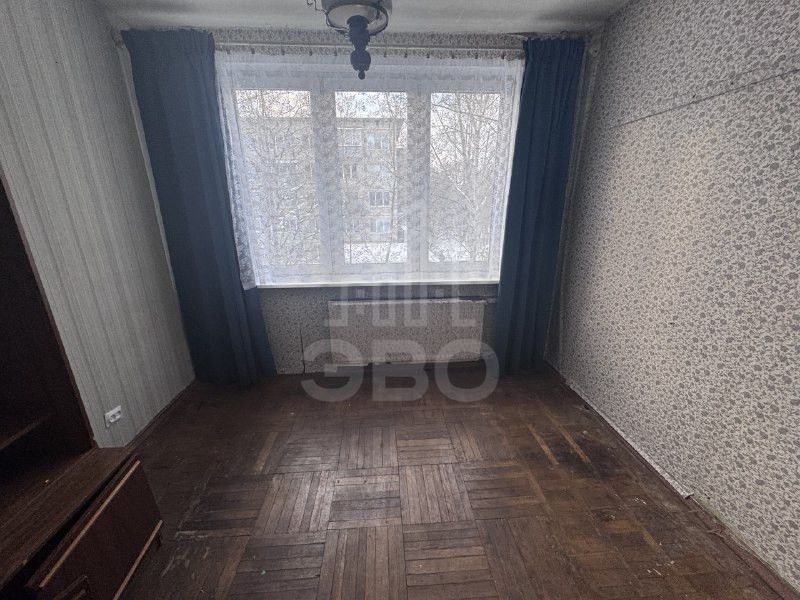 четырехкомнатная квартира в Санкт-Петербурге по адресу: Бухарестская ул., 35, к 2