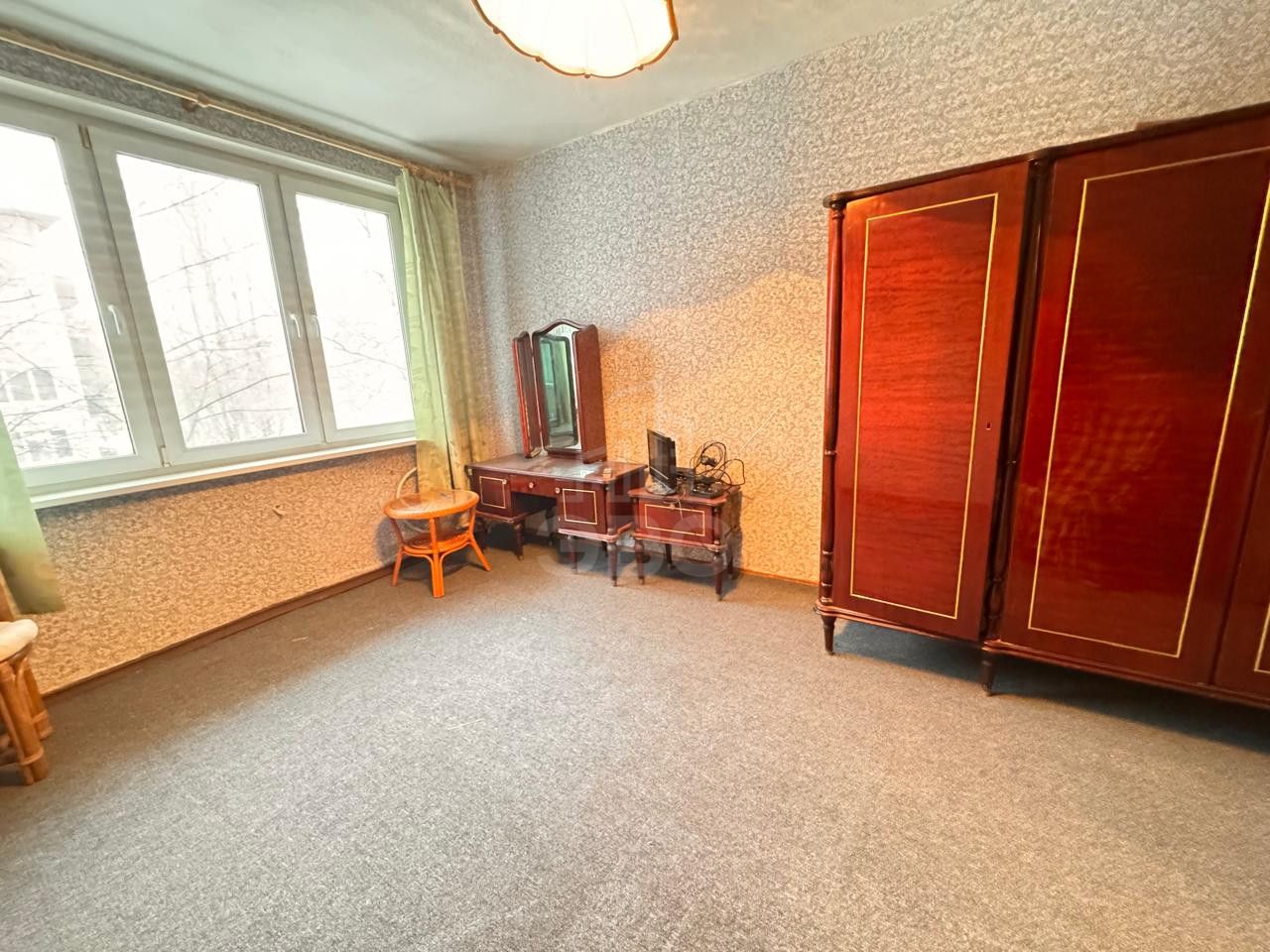 четырехкомнатная квартира в Санкт-Петербурге по адресу: Бухарестская ул., 35, к 2