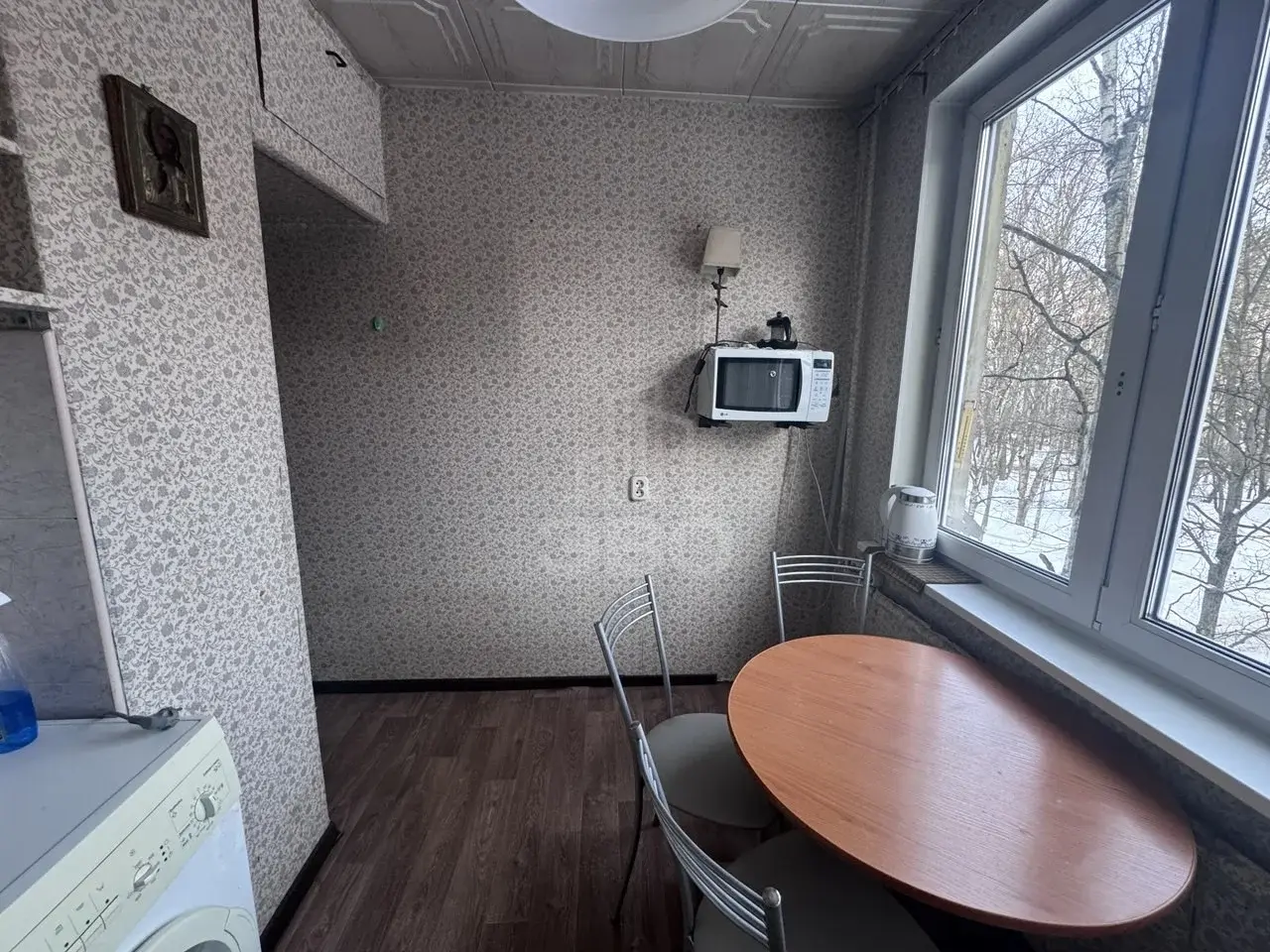 четырехкомнатная квартира в Санкт-Петербурге по адресу: Бухарестская ул., 35, к 2