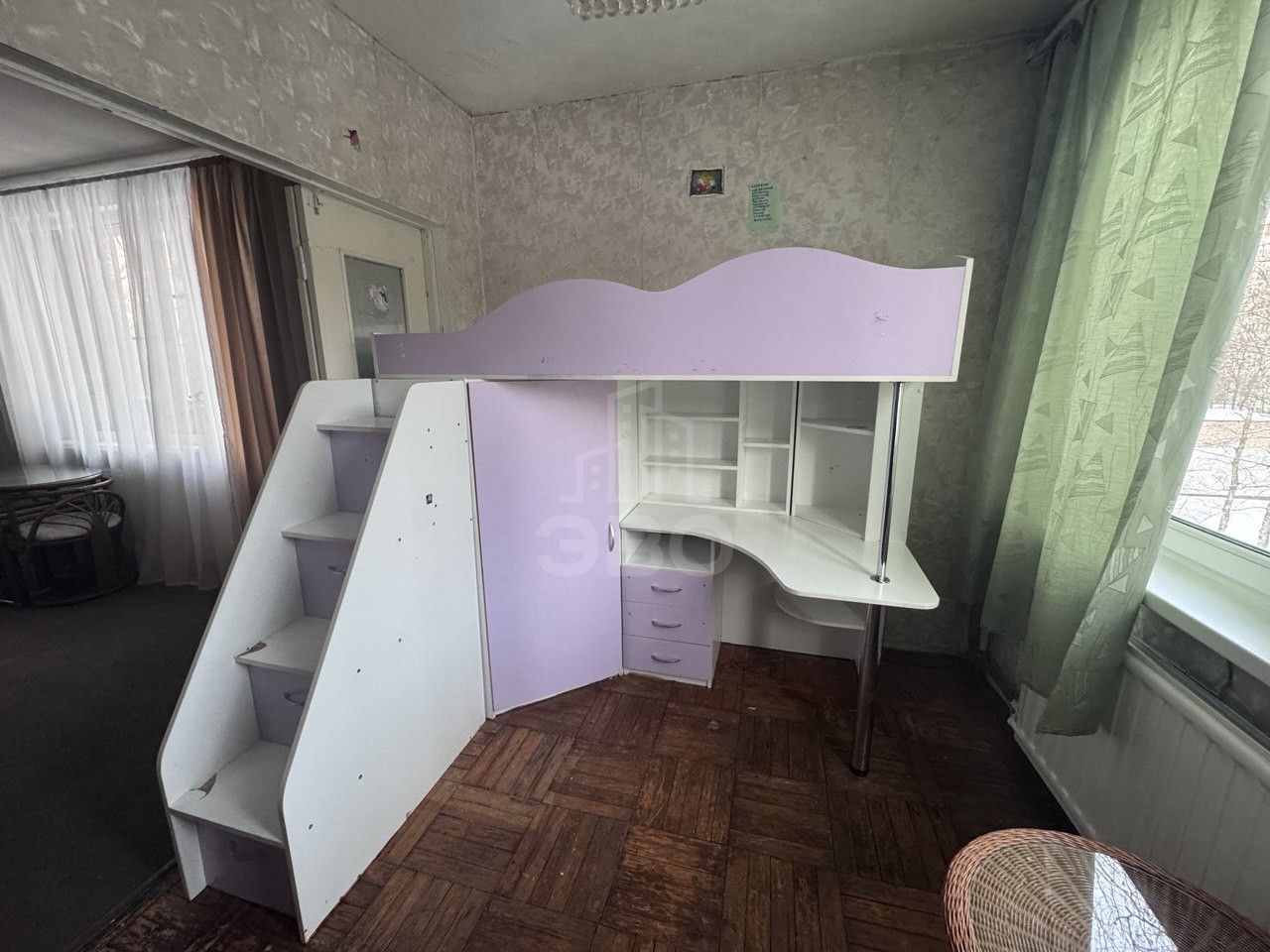 четырехкомнатная квартира в Санкт-Петербурге по адресу: Бухарестская ул., 35, к 2