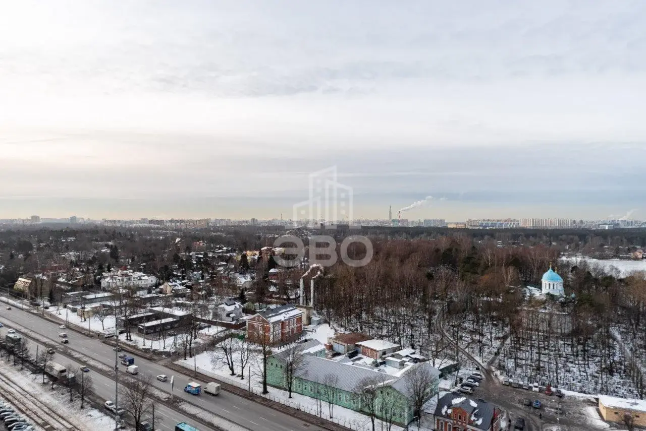 четырехкомнатная квартира в Санкт-Петербурге по адресу: Выборгское ш., 17, к 1