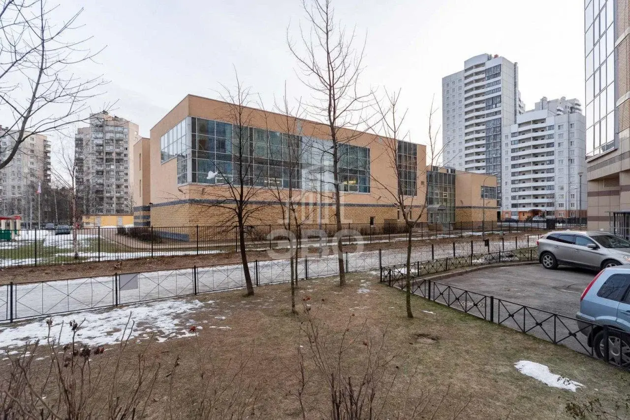 четырехкомнатная квартира в Санкт-Петербурге по адресу: Выборгское ш., 17, к 1