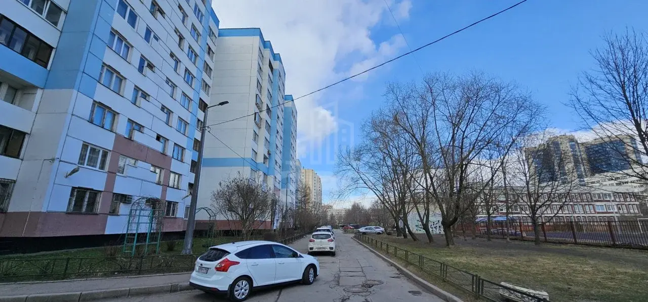 однокомнатная квартира в Санкт-Петербурге по адресу: Серебристый б-р., 25, к 2