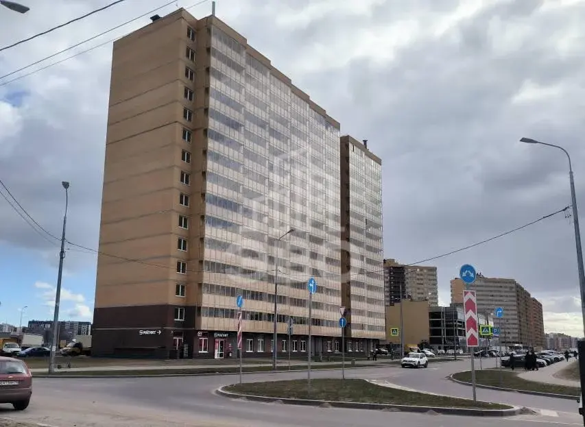 однокомнатная квартира в Санкт-Петербурге по адресу: Тихая ул., 13, к 1