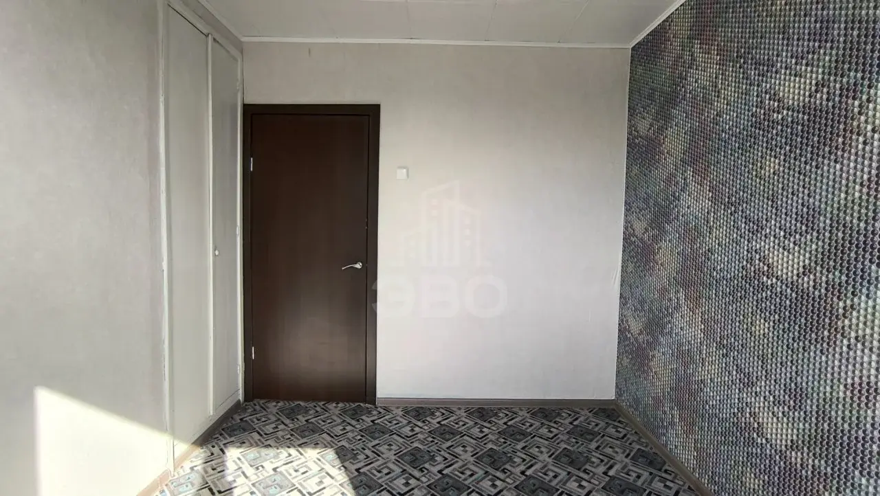четырехкомнатная квартира в Санкт-Петербурге по адресу: 2-й мкр., 50