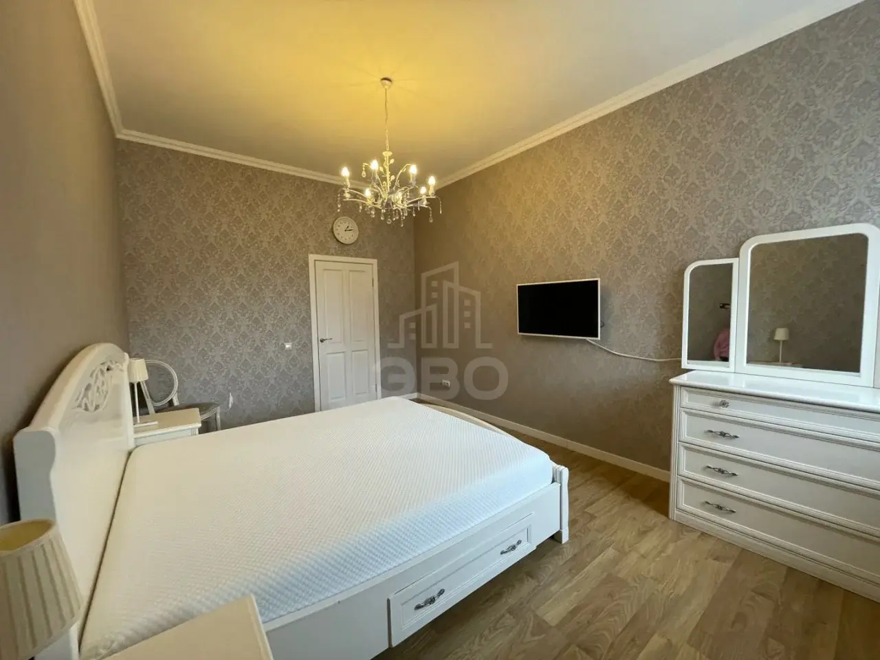трехкомнатная квартира в Санкт-Петербурге по адресу: 6-я Советская ул., 8