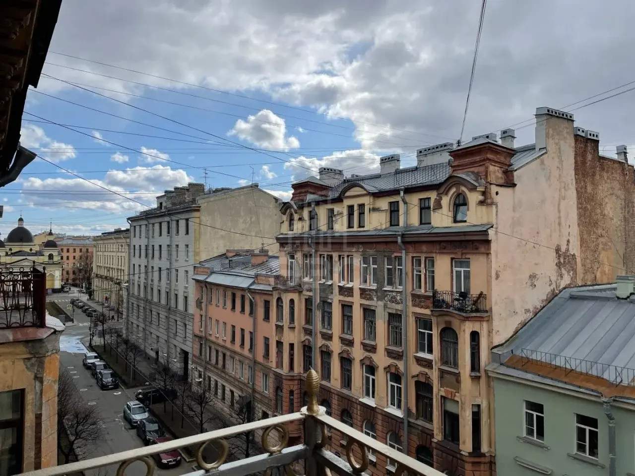 трехкомнатная квартира в Санкт-Петербурге по адресу: 6-я Советская ул., 8