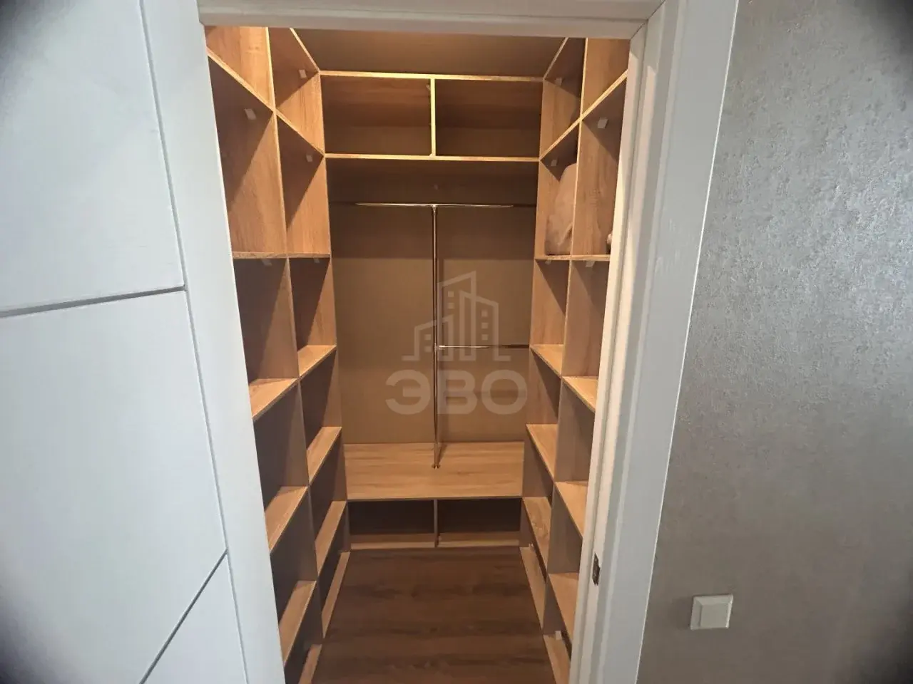 трехкомнатная квартира в Санкт-Петербурге по адресу: Шкиперский проток ул., 20