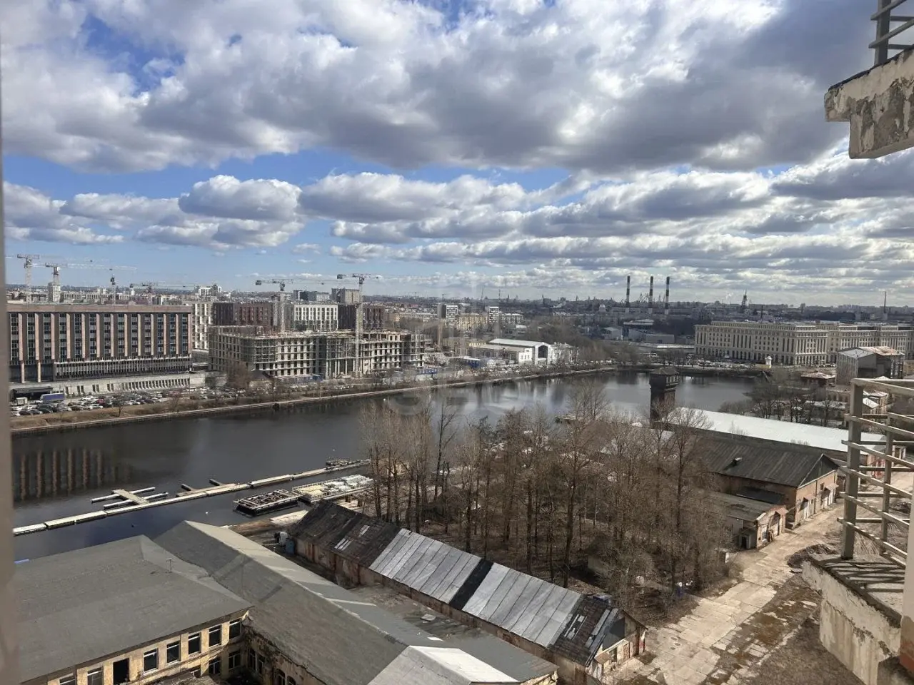 трехкомнатная квартира в Санкт-Петербурге по адресу: Шкиперский проток ул., 20