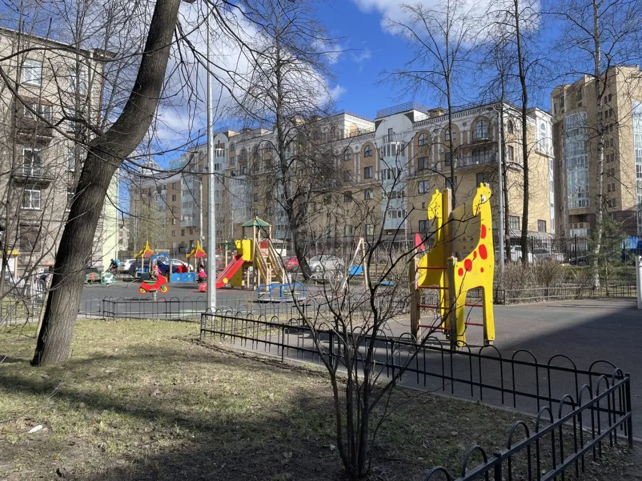 двухкомнатная квартира в Санкт-Петербурге по адресу: Адмирала Лазарева наб., 20, литера б