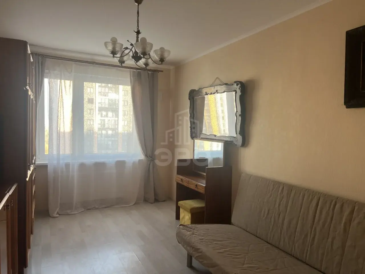однокомнатная квартира в Санкт-Петербурге по адресу: Лидии Зверевой ул., 3, к 1