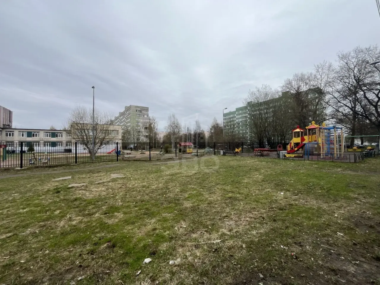 трехкомнатная квартира в Санкт-Петербурге по адресу: Просвещения проспект, 20/25