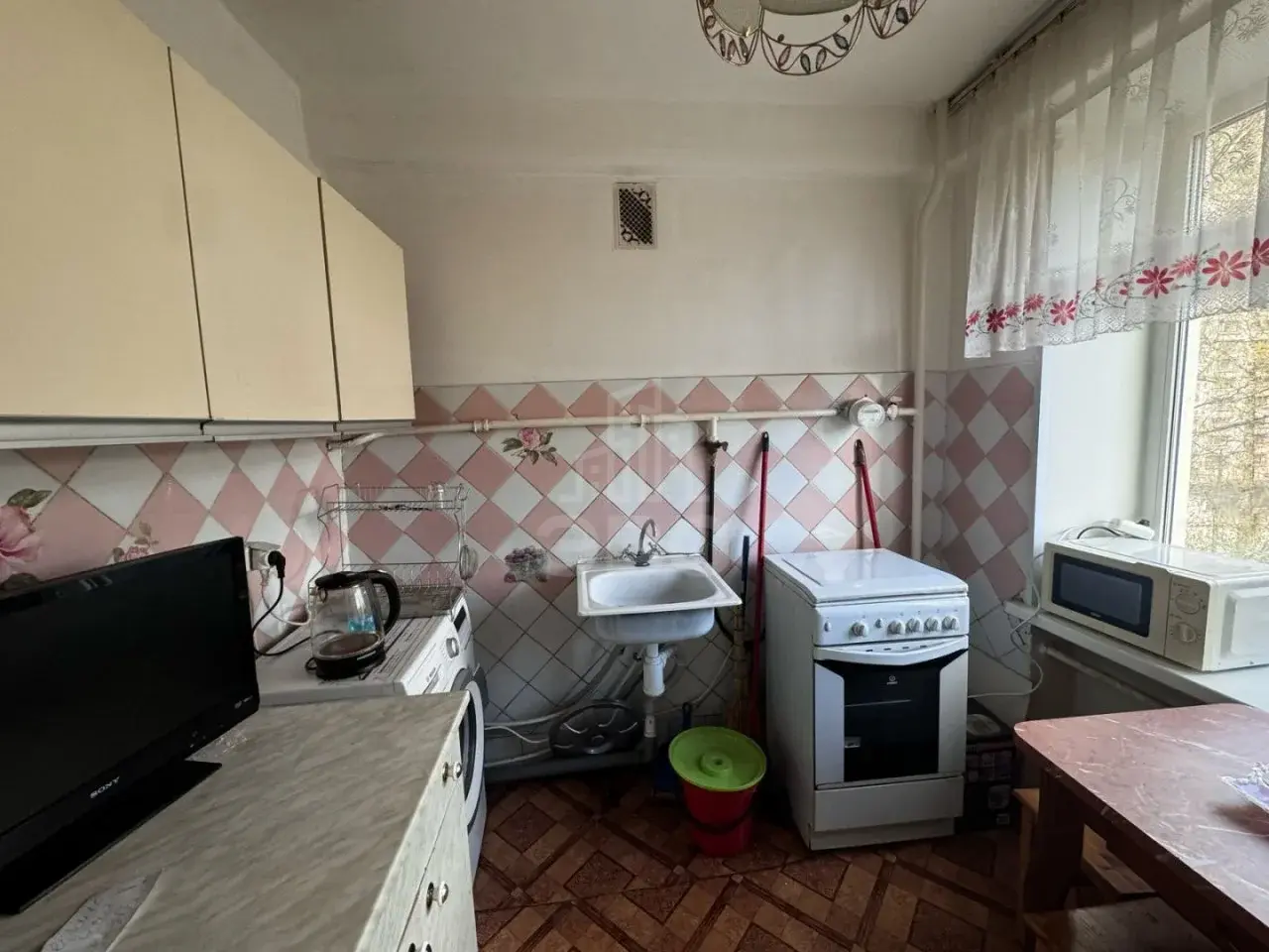 однокомнатная квартира в Санкт-Петербурге по адресу: Новоизмайловский проспект, 27