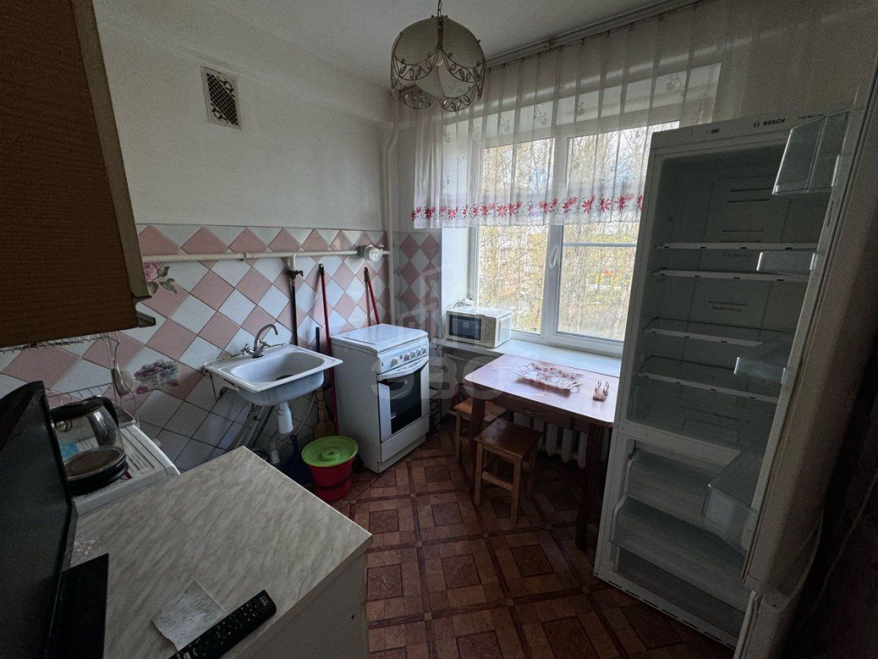 однокомнатная квартира в Санкт-Петербурге по адресу: Новоизмайловский проспект, 27