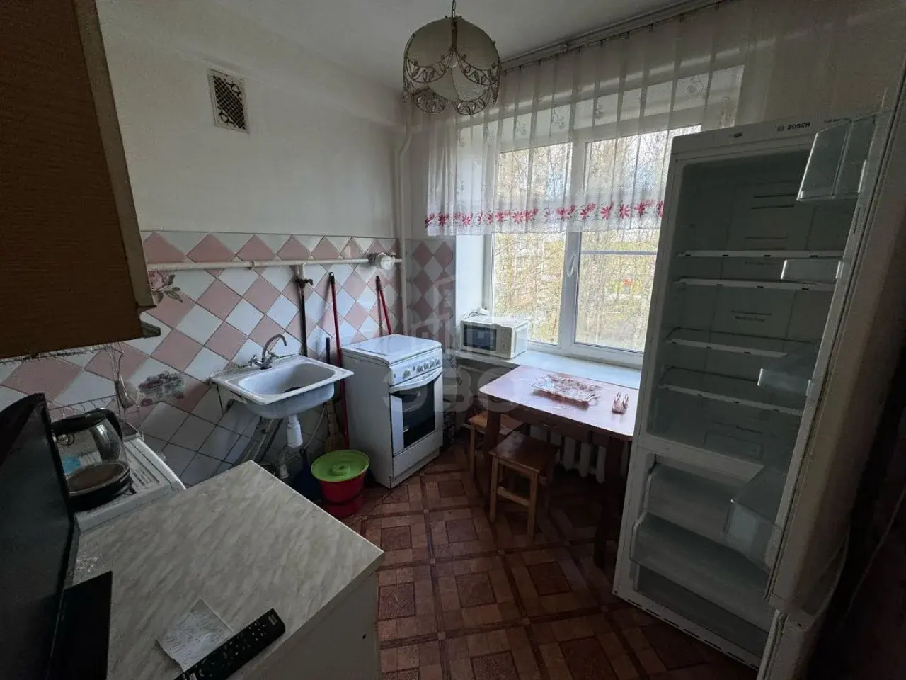 однокомнатная квартира в Санкт-Петербурге по адресу: Новоизмайловский проспект, 27