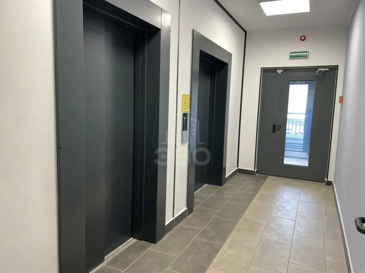 однокомнатная квартира в Санкт-Петербурге по адресу: Маршала Захарова ул., 8