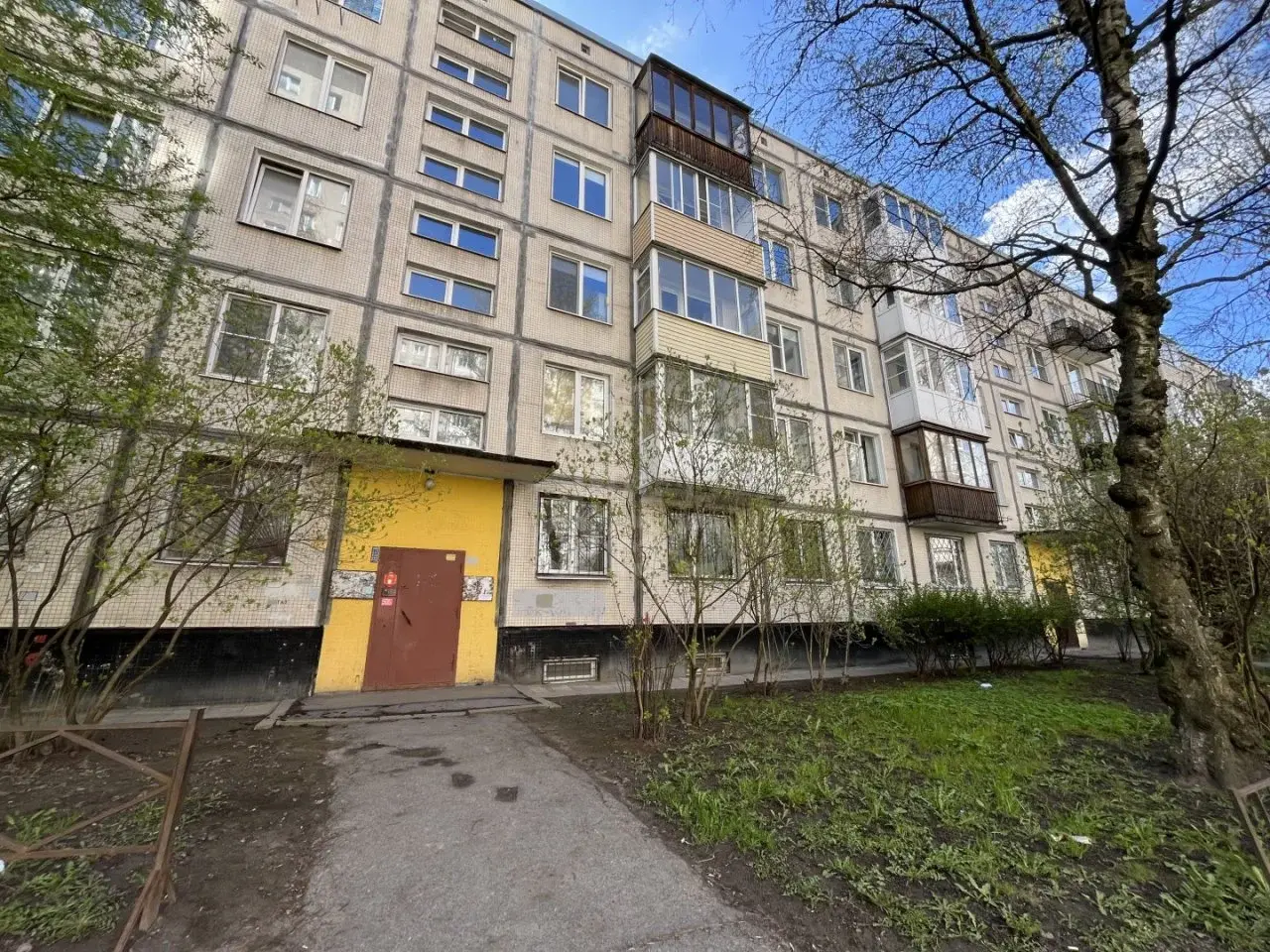 двухкомнатная квартира в Санкт-Петербурге по адресу: Ветеранов проспект, 136