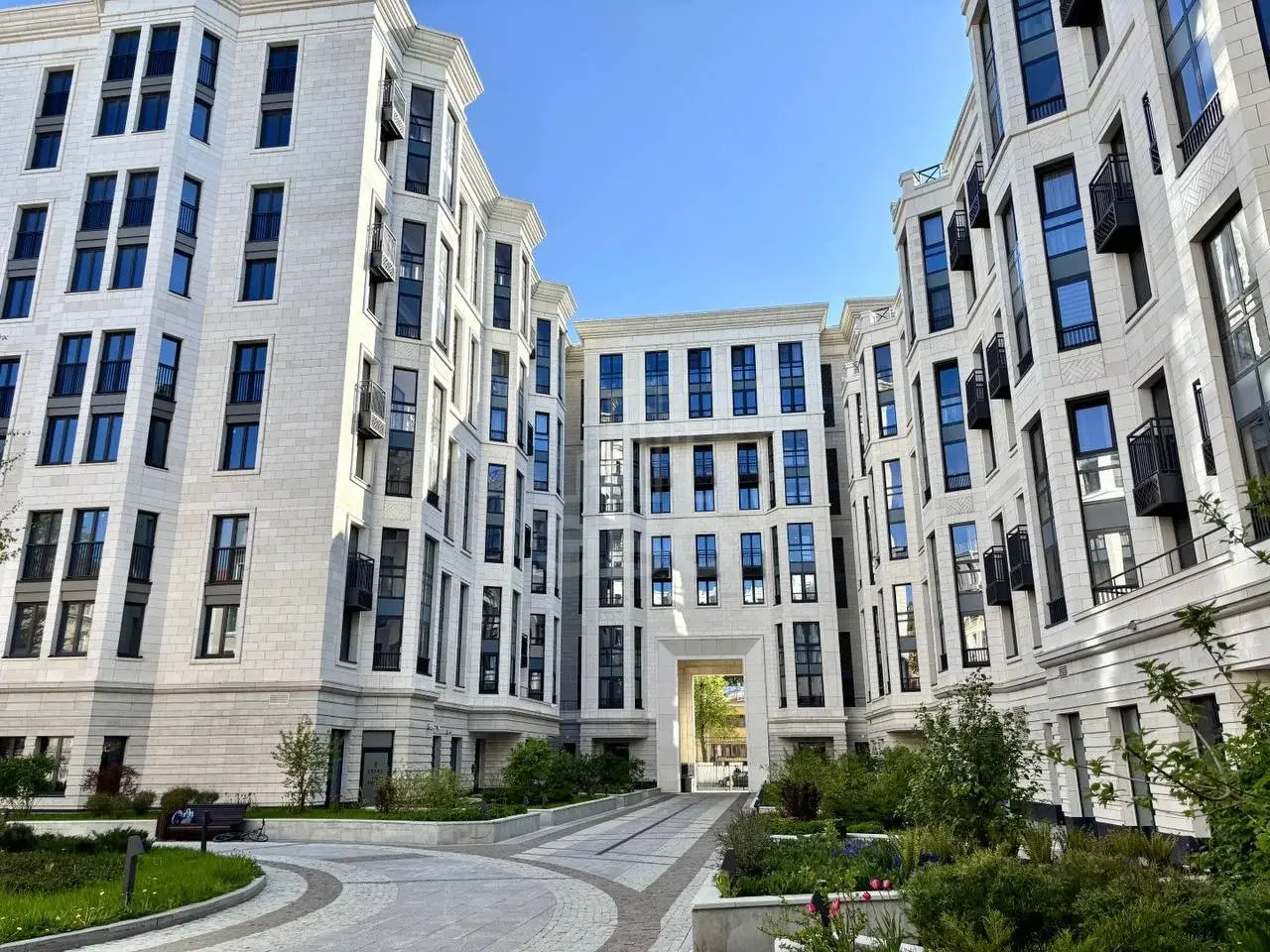 двухкомнатная квартира в Санкт-Петербурге по адресу: Миргородская ул., 20, строение 1