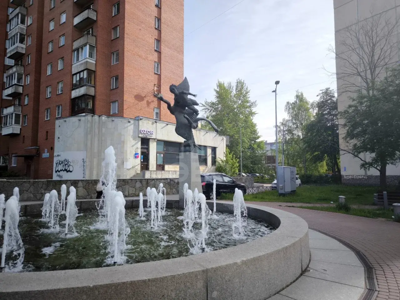 трехкомнатная квартира в Санкт-Петербурге по адресу: Королёва проспект, 29, к 1, литера А