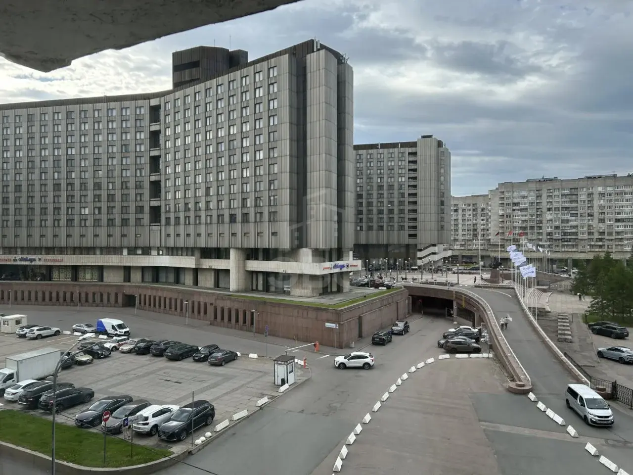 двухкомнатная квартира в Санкт-Петербурге по адресу: Морская наб., 9