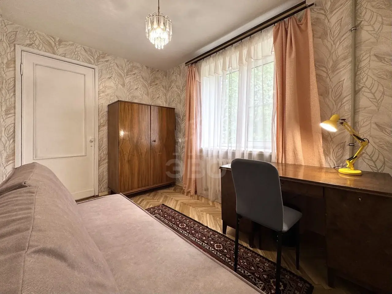 трехкомнатная квартира в Санкт-Петербурге по адресу: Тореза проспект, 90